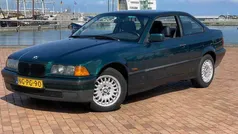 Groen Gebruikt 1995 BMW 323 Coupé | € 4.000