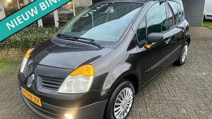 Occasion Renault Modus Komfort 75 PK (55 kW) 2005 Zwart (metallic) MPV