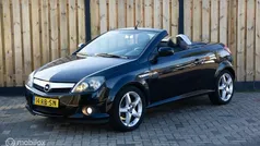 Zwart Gebruikt 2005 Opel Tigra Sport Cabriolet | € 2.495 (Eerlijke prijs)