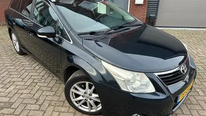 Grijs (metallic) Gebruikt 2011 Toyota Avensis Business Edition Stationwagen | € 6.999 (Goede deal)