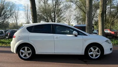Gebruikt 2011 Seat Leon Ecomotive Hatchback | € 1.199 (Super prijs)