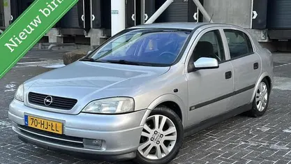 Gebruikt 2001 Opel Astra Hatchback | € 999 (Eerlijke prijs)