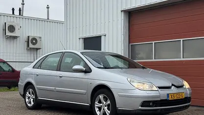Grijs Gebruikt 2008 Citroën C5 Exclusive Hatchback | € 1.499 (Eerlijke prijs)