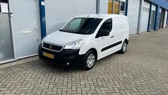 Wit Gebruikt 2017 Peugeot Partner Premium Van | € 5.250 (Eerlijke prijs)