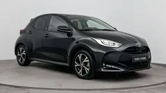 Zwart Gebruikt 2024 Toyota Yaris Hybrid Edition Hatchback | € 26.999 (Eerlijke prijs)