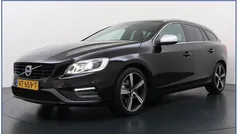 Zwart Gebruikt 2017 Volvo V60 R-Design Stationwagen | € 17.450 (Eerlijke prijs)