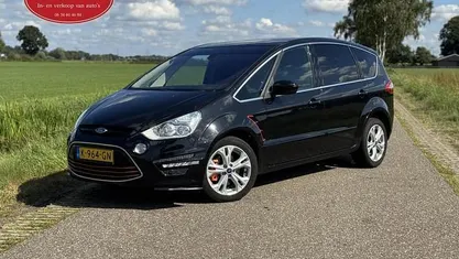 Zwart Gebruikt 2014 Ford S-MAX Platinum MPV | € 9.950 (Goede deal)