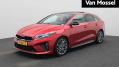 Rood Gebruikt 2020 Kia ProCeed Hatchback | € 21.900 (Eerlijke prijs)