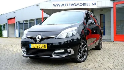Zwart Gebruikt 2016 Renault Scénic III Bose Edition MPV | € 7.950 (Eerlijke prijs)