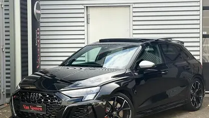 Zwart Gebruikt 2024 Audi RS3 Sportback Ambiente Hatchback | € 74.950 (Super prijs)