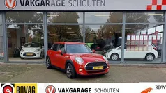 Rood Gebruikt 2016 Mini ONE Business Hatchback | € 9.950 (Eerlijke prijs)
