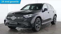 Donker obsidiaanzwart metallic Gebruikt 2025 Mercedes GLC300 AMG SUV | € 67.945 (Eerlijke prijs)