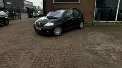 Zwart Gebruikt 2002 Citroën C3 Exclusive Hatchback | € 1.499 (Eerlijke prijs)