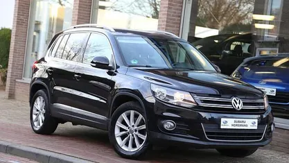 Zwart (metallic) Gebruikt 2015 VW Tiguan Sport SUV | € 12.950 (Eerlijke prijs)