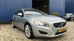 Gebruikt 2010 Volvo V60 Summum Stationwagen | € 9.999 (Eerlijke prijs)