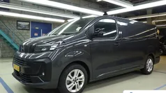 Gebruikt 2025 Opel Vivaro-e Combi Van | € 33.122 (Eerlijke prijs)