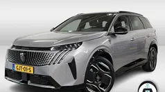Grijs Gebruikt 2024 Peugeot e-5008 Avantage SUV | € 39.925 (Super prijs)