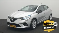 Grijs metallic Gebruikt 2021 Renault Clio V Zen Hatchback | € 17.995 (Eerlijke prijs)