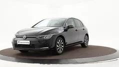 Zwart Gebruikt 2022 VW Golf VIII Life Hatchback | € 23.740 (Goede deal)