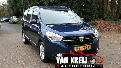 Blauw Gebruikt 2018 Dacia Lodgy Lauréate MPV | € 12.750 (Eerlijke prijs)