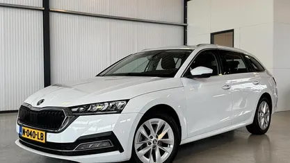 Occasion Skoda Octavia Business Line 110 PK (80 kW) 2021 Wit Stationwagen