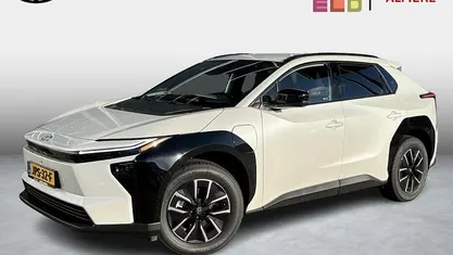 Wit Nieuw 2025 Toyota bZ4X Executive SUV | € 49.999 (Eerlijke prijs)