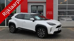 Wit Gebruikt 2024 Toyota Yaris Cross Plus SUV | € 29.400 (Eerlijke prijs)