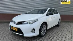 Wit Gebruikt 2013 Toyota Auris Hatchback | € 10.950 (Goede deal)