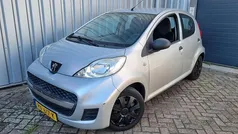 Grijs Gebruikt 2009 Peugeot 107 Hatchback | € 1.499 (Goede deal)