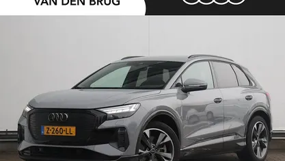 Grijs Occasion 2024 Audi Q4 e-tron Advanced SUV | € 44.095 (Eerlijke prijs)