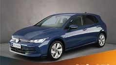 Blauw, metallic lak Nieuw 2025 VW Golf VIII Edition Hatchback | € 36.900 (Eerlijke prijs)