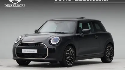 Occasion Mini Cooper Favoured 156 PK (114 kW) 2025 Hatchback