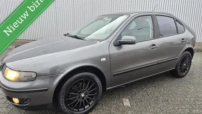 Occasion 2001 Seat Leon Hatchback | € 1.749 (Eerlijke prijs)