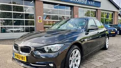 Bruin Gebruikt 2017 BMW 318 Executive Sedan | € 14.995 (Super prijs)