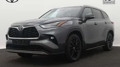 Grijs metallic Gebruikt 2024 Toyota Highlander Premium SUV | € 73.945 (Eerlijke prijs)