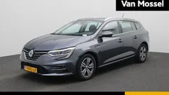 Gris titanium kpn Gebruikt 2023 Renault Mégane GrandTour Equilibre Stationwagen | € 21.935 (Eerlijke prijs)