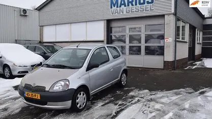 Occasion 2002 Toyota Yaris Hatchback | € 750 (Eerlijke prijs)