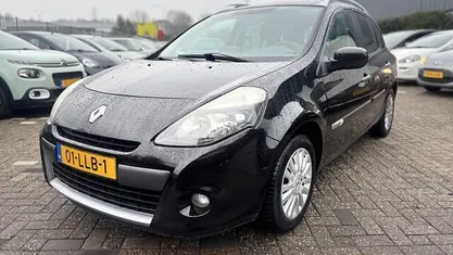 Occasion 2010 Renault Clio GrandTour Collection Stationwagen | € 2.950 (Eerlijke prijs)