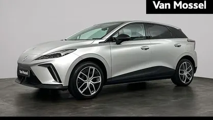 Zilver Gebruikt 2023 MG MG4 EV Luxury Hatchback | € 23.495 (Eerlijke prijs)