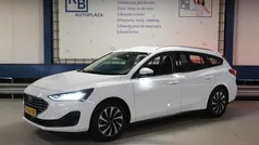 Wit Gebruikt 2022 Ford Focus Titanium Stationwagen | € 12.950 (Eerlijke prijs)