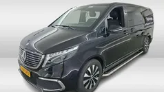 Zwart Gebruikt 2024 Mercedes EQV300 MPV | € 51.950 (Eerlijke prijs)