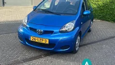 Blauw Gebruikt 2010 Toyota Aygo Comfort Hatchback | € 1.950 (Goede deal)