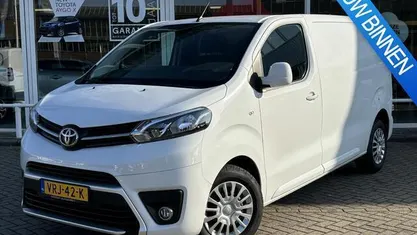 Gebruikt 2022 Toyota Proace MPV | € 26.950 (Eerlijke prijs)
