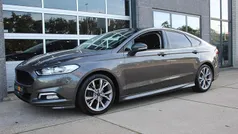 Grijs Gebruikt 2017 Ford Mondeo ST-Line Hatchback | € 14.995 (Eerlijke prijs)