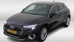 Zwart, metallic lak Gebruikt 2021 Audi A3 Sportback Advanced Hatchback | € 25.450 (Eerlijke prijs)