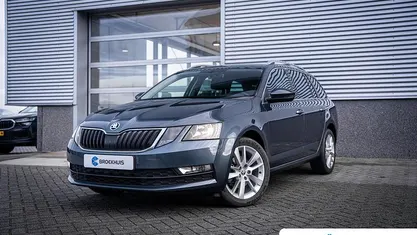 Grijs Gebruikt 2018 Skoda Octavia Business Line Stationwagen | € 16.895 (Eerlijke prijs)