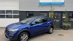 Blauw Gebruikt 2022 Dacia Sandero Comfort Hatchback | € 16.666 (Eerlijke prijs)