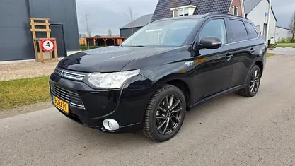 Occasion Mitsubishi Outlander Instyle 121 PK (88 kW) 2013 Zwart SUV