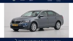 Grijs, metallic lak Gebruikt 2019 Skoda Octavia Business Line Hatchback | € 14.440 (Goede deal)