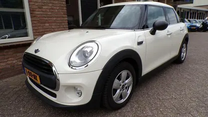 Gebruikt 2016 Mini ONE Hatchback | € 8.950 (Eerlijke prijs)